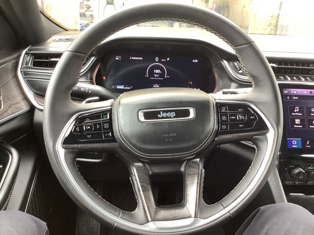 Used 2023 Jeep Grand Cherokee L Overland AWD/4WD image 28