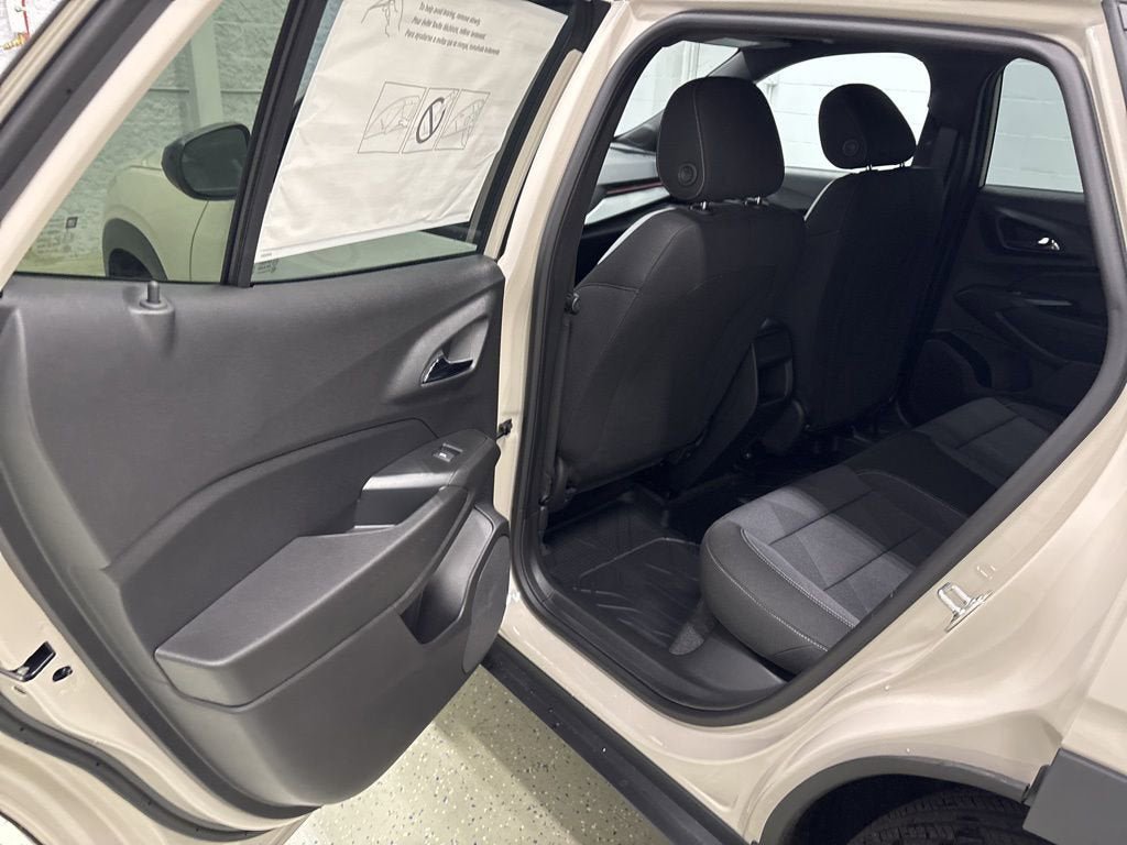 New 2026 Chevrolet Trax RS w/ Driver Confidence Package FWD image 27