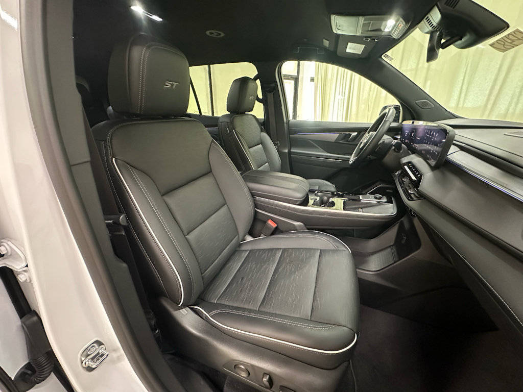 Certified 2026 Buick Enclave Sport Touring AWD/4WD image 15