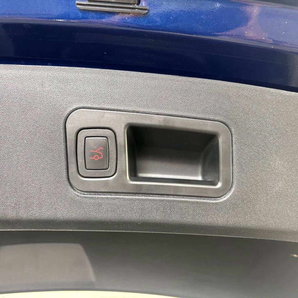 Used 2020 Tesla Model S Performance image 13