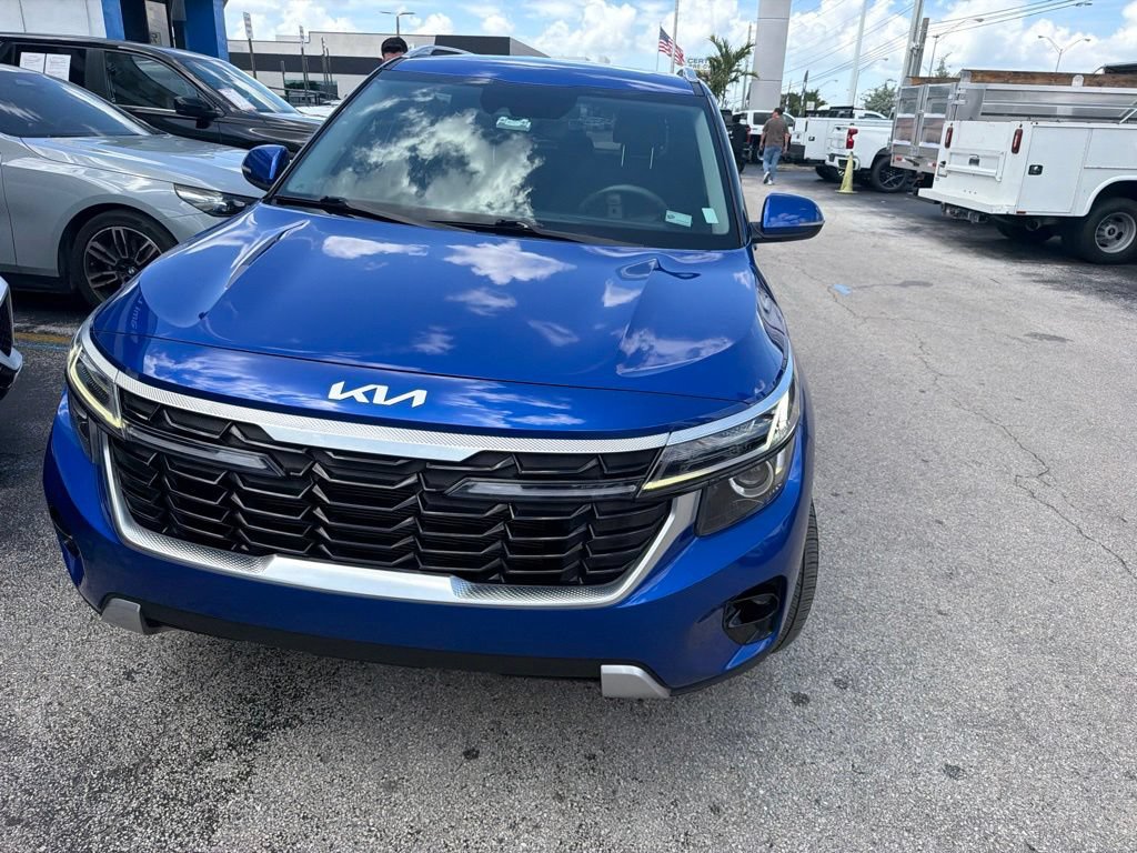 Used 2024 Kia Seltos S FWD video 2