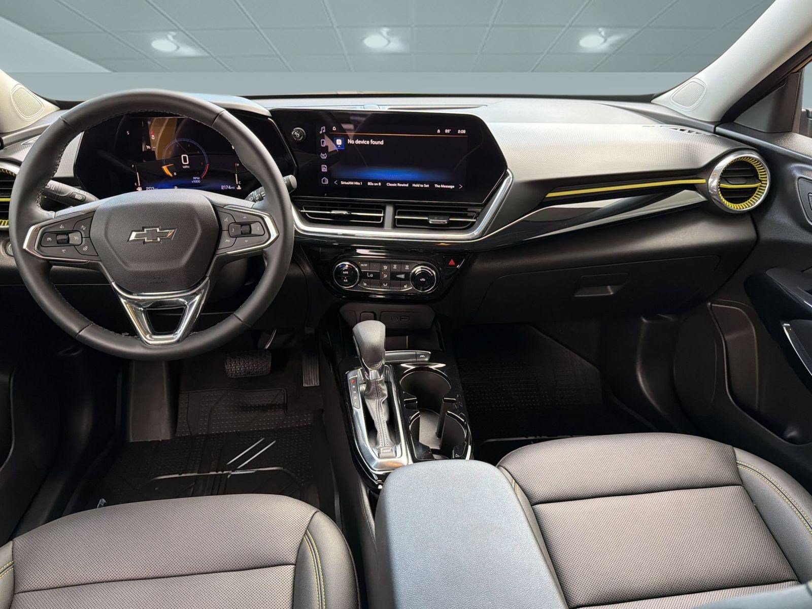 Used 2025 Chevrolet Trax ACTIV w/ Driver Confidence Package FWD image 15