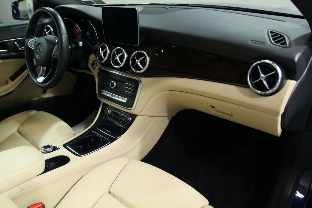 Used 2018 Mercedes-Benz CLA 250 4MATIC image 19