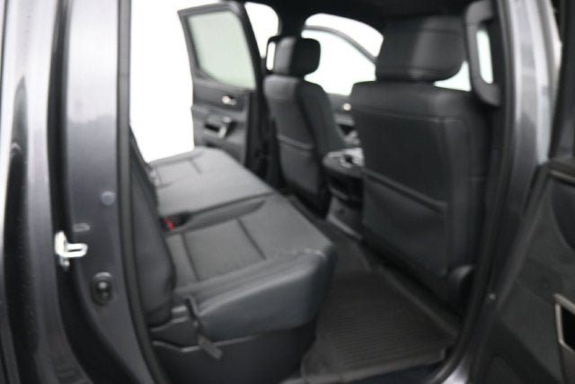 Used 2025 Toyota Tundra Limited AWD/4WD image 19