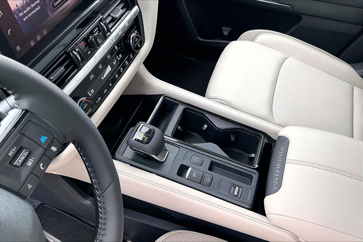 New 2026 Nissan Pathfinder SL FWD image 7