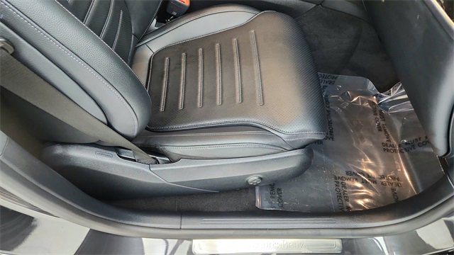 Used 2024 Mercedes-Benz GLC 300 4MATIC w/ AMG Line image 22