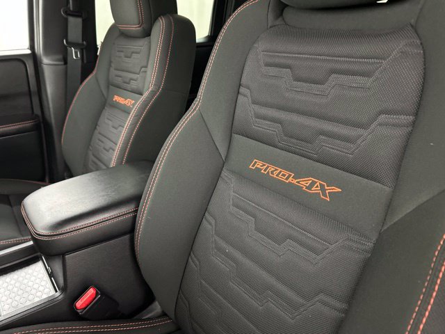 Used 2026 Nissan Frontier PRO-4X AWD/4WD image 8
