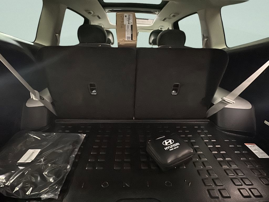 New 2026 Hyundai Ioniq 9 Limited image 21