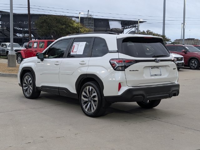 Used 2025 Subaru Forester Touring AWD/4WD image 9