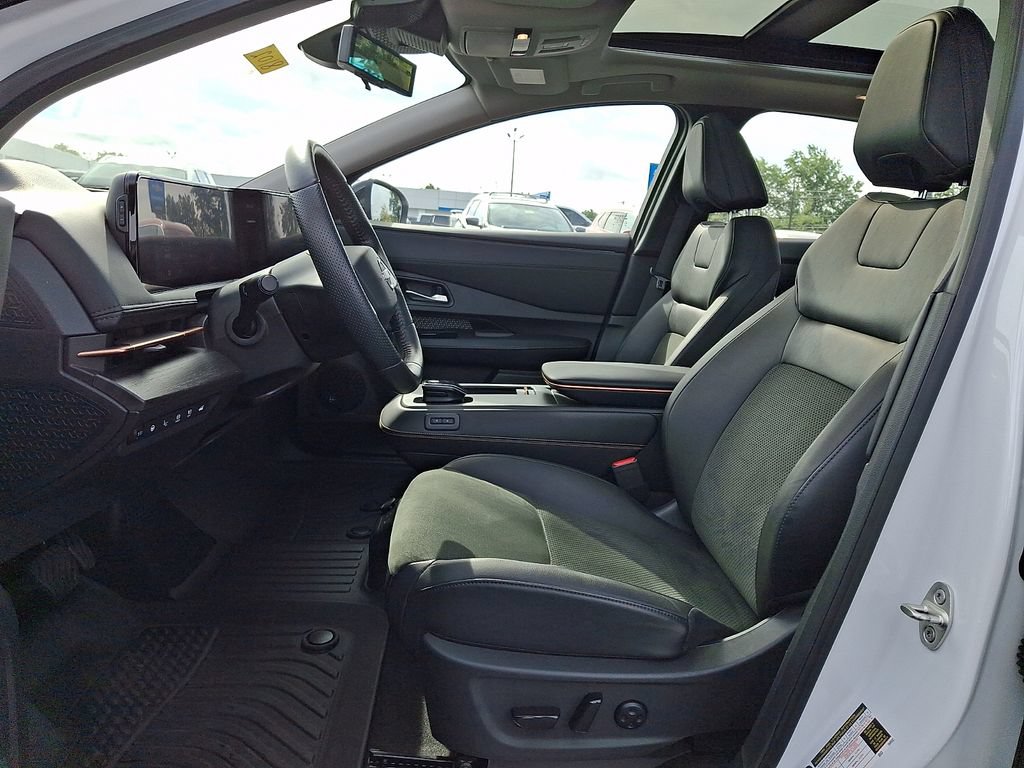 Certified 2024 Nissan Ariya AWD image 14