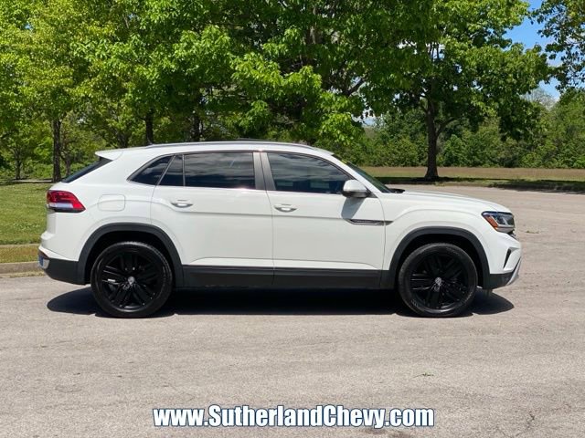 Used 2021 Volkswagen Atlas Cross Sport SE w/ Panoramic Sunroof Package FWD image 8