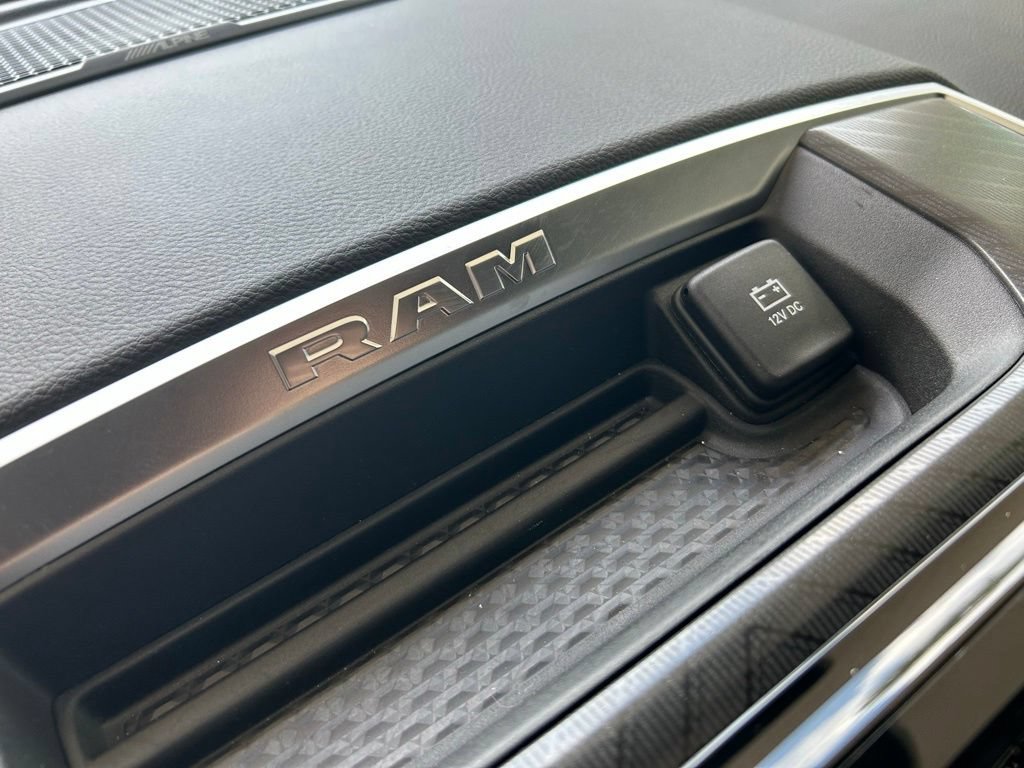 Used 2025 RAM 1500 Big Horn AWD/4WD image 54