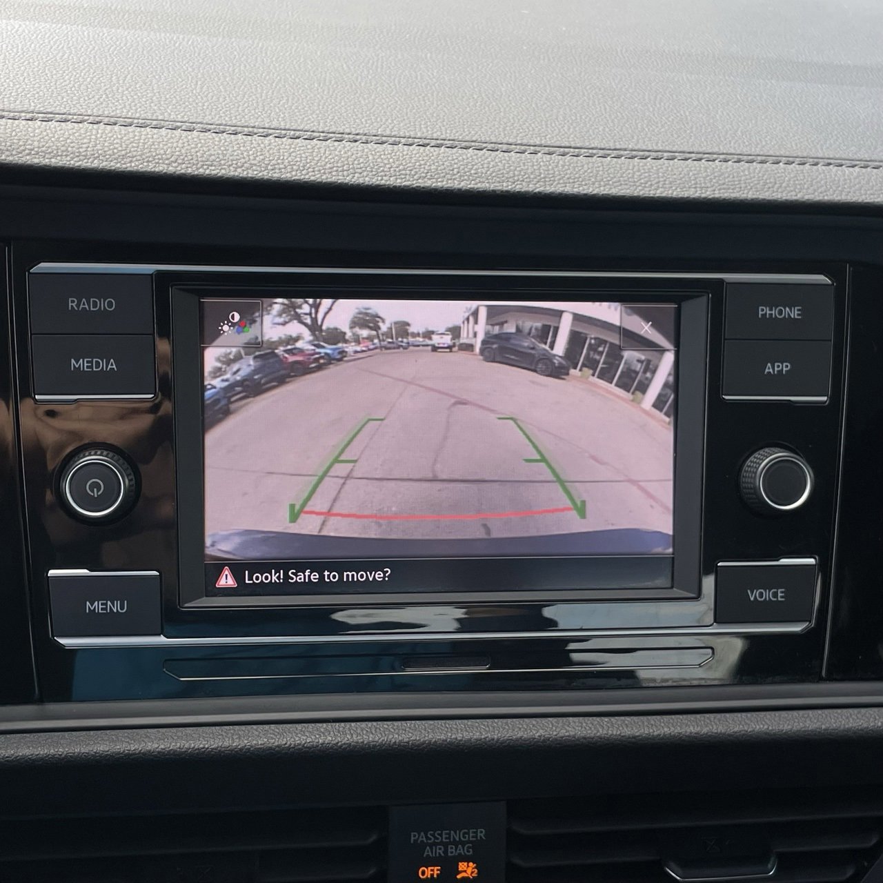 Used 2024 Volkswagen Jetta SE image 18