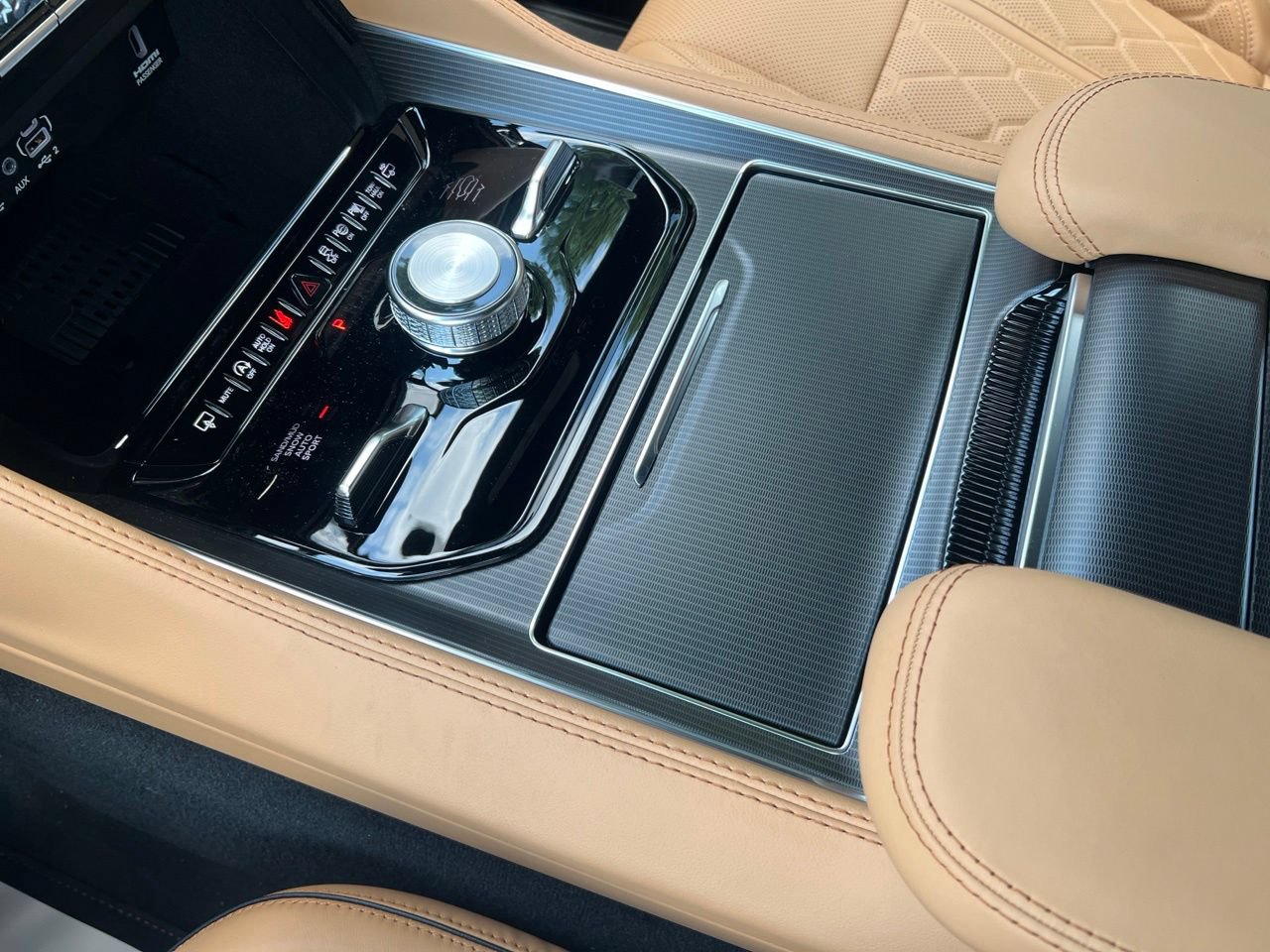 New 2026 Jeep Grand Wagoneer Summit AWD/4WD image 30