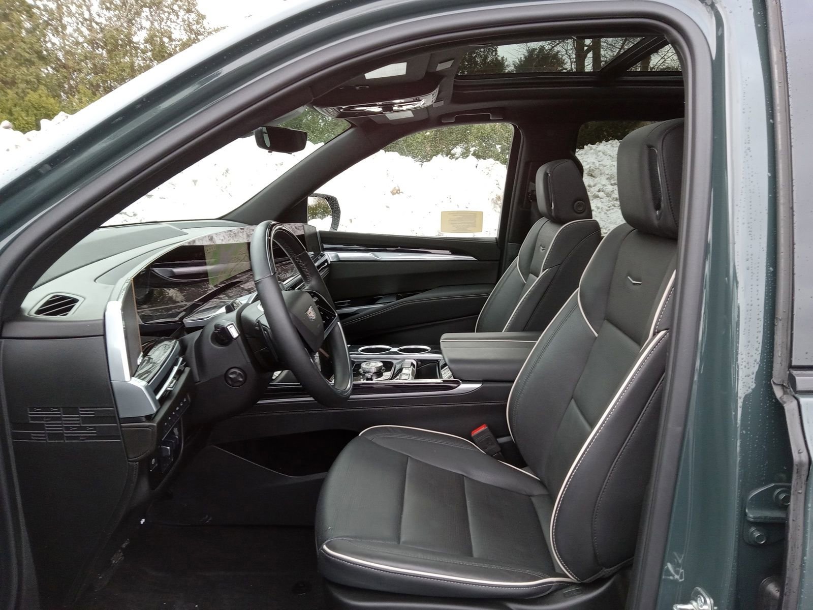 Used 2025 Cadillac Escalade Sport w/ Touring Package image 10