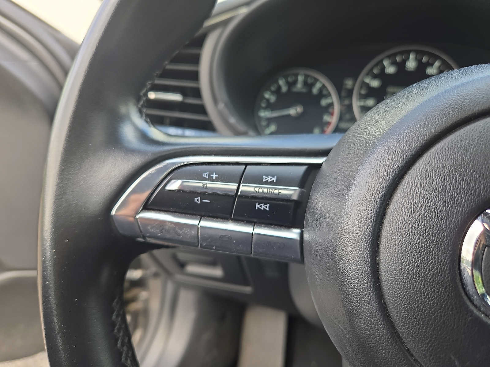 Used 2021 MAZDA MAZDA3 s AWD/4WD image 21