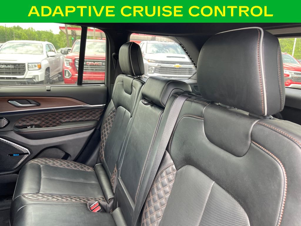 Used 2022 Jeep Grand Cherokee Summit w/ Luxury Tech Group V AWD/4WD image 13