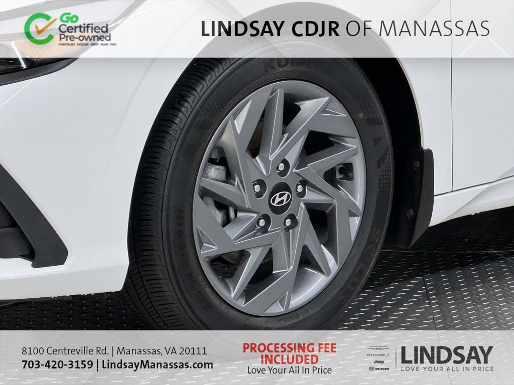 Used 2024 Hyundai Elantra SEL FWD image 10