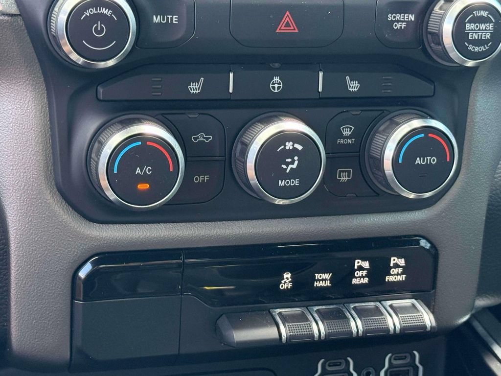 Used 2019 RAM 1500 Big Horn AWD/4WD image 27