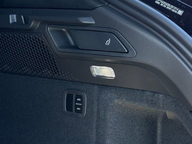 New 2025 Porsche Macan 4 Electric image 38