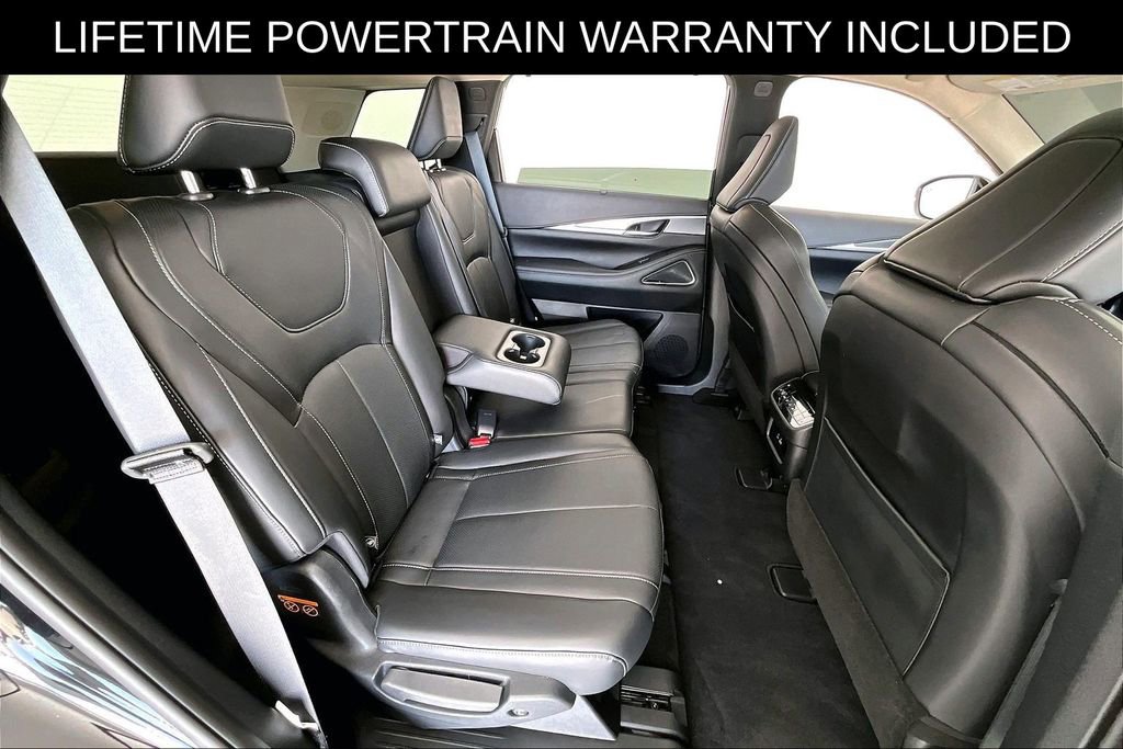 Certified 2025 INFINITI QX60 Luxe image 36