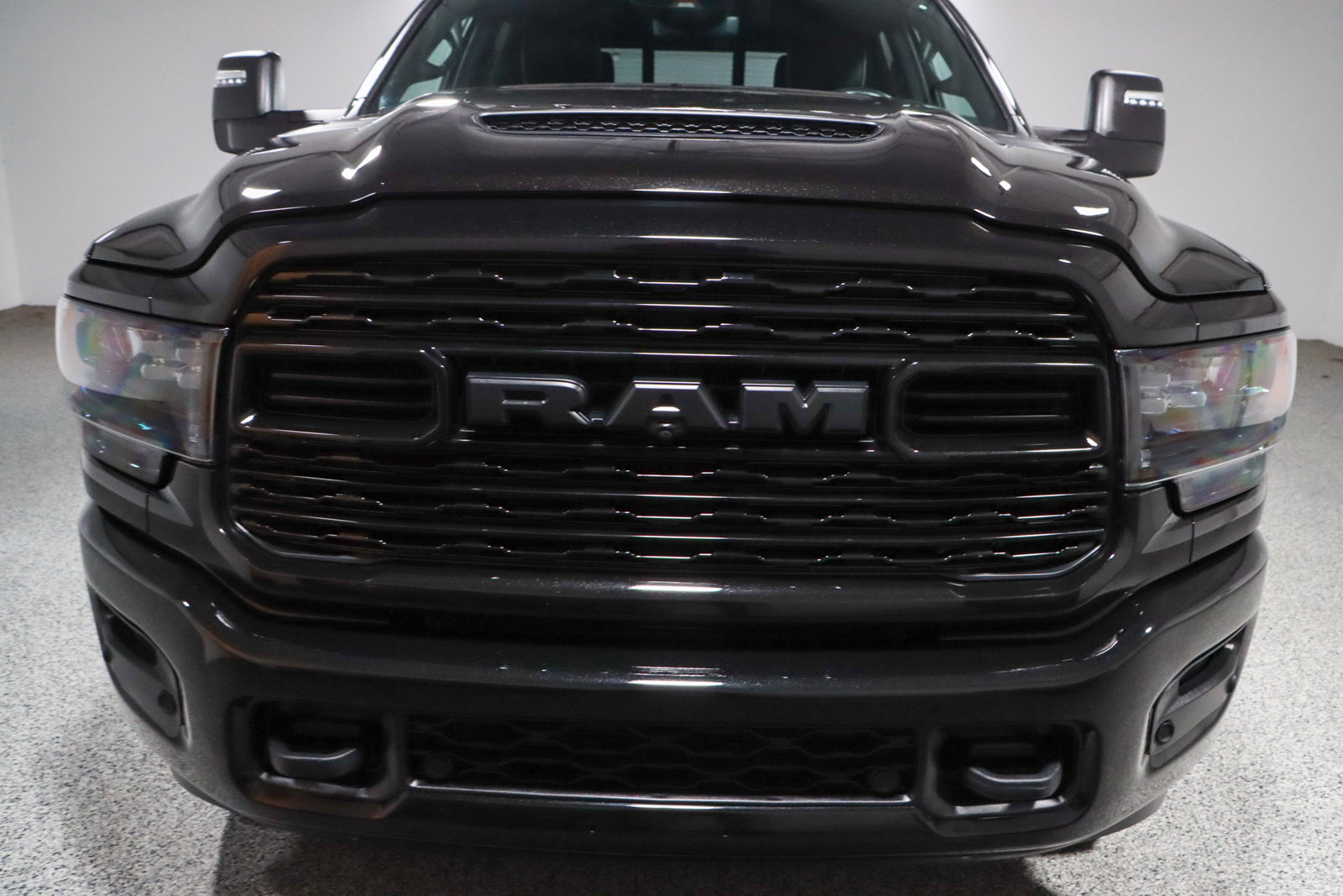 Used 2023 RAM 2500 Limited image 4
