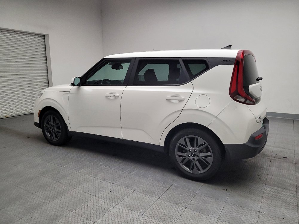 Used 2020 Kia Soul EX image 3