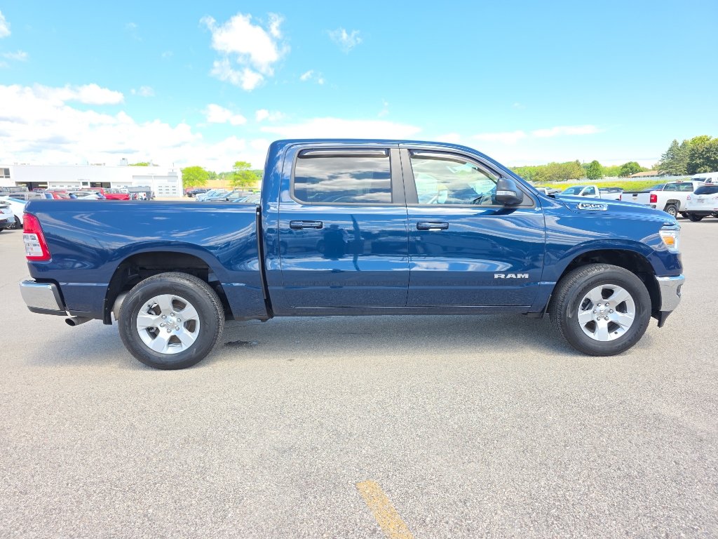 Used 2022 RAM 1500 Big Horn AWD/4WD image 4