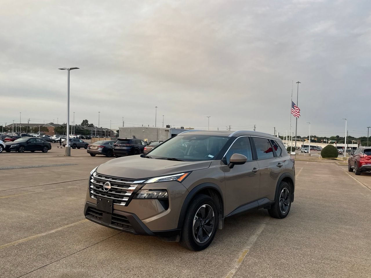 Certified 2024 Nissan Rogue SV w/ SV Premium Package AWD/4WD image 9