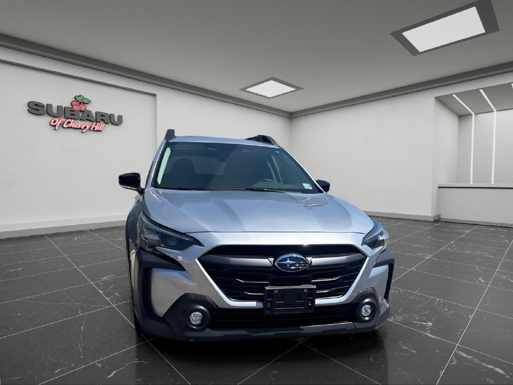 Certified 2025 Subaru Outback Premium AWD/4WD image 3