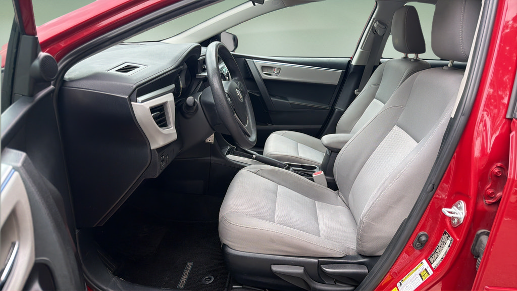Used 2014 Toyota Corolla LE w/ Body Protection Package FWD image 11