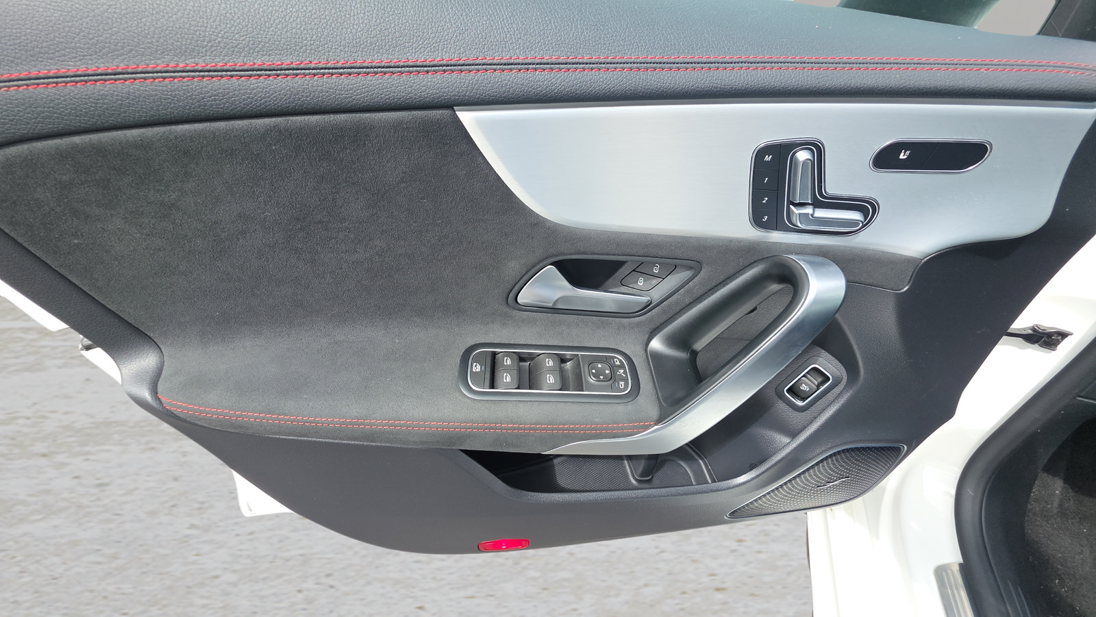Used 2024 Mercedes-Benz CLA 250 4MATIC image 18