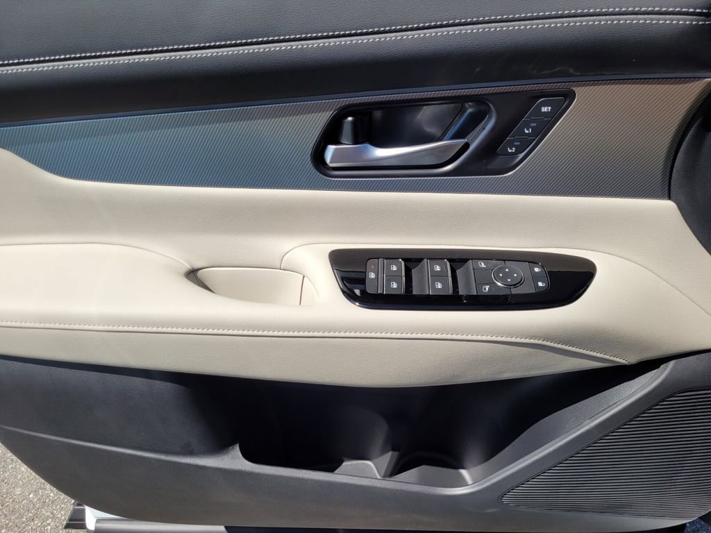 New 2025 Nissan Murano SL w/ Cargo Package image 25