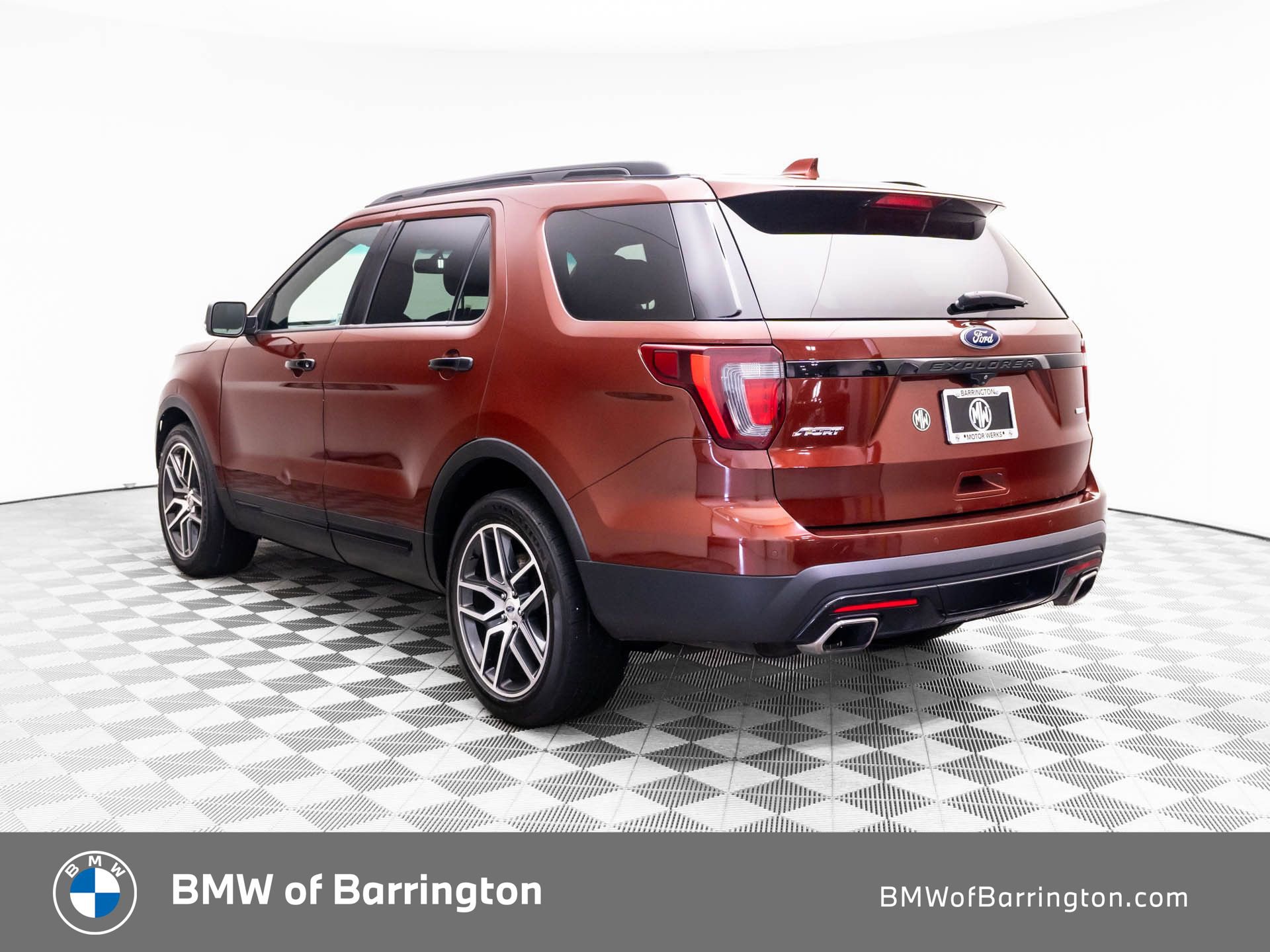 Used 2016 Ford Explorer Sport w/ Equipment Group 401A AWD/4WD image 3