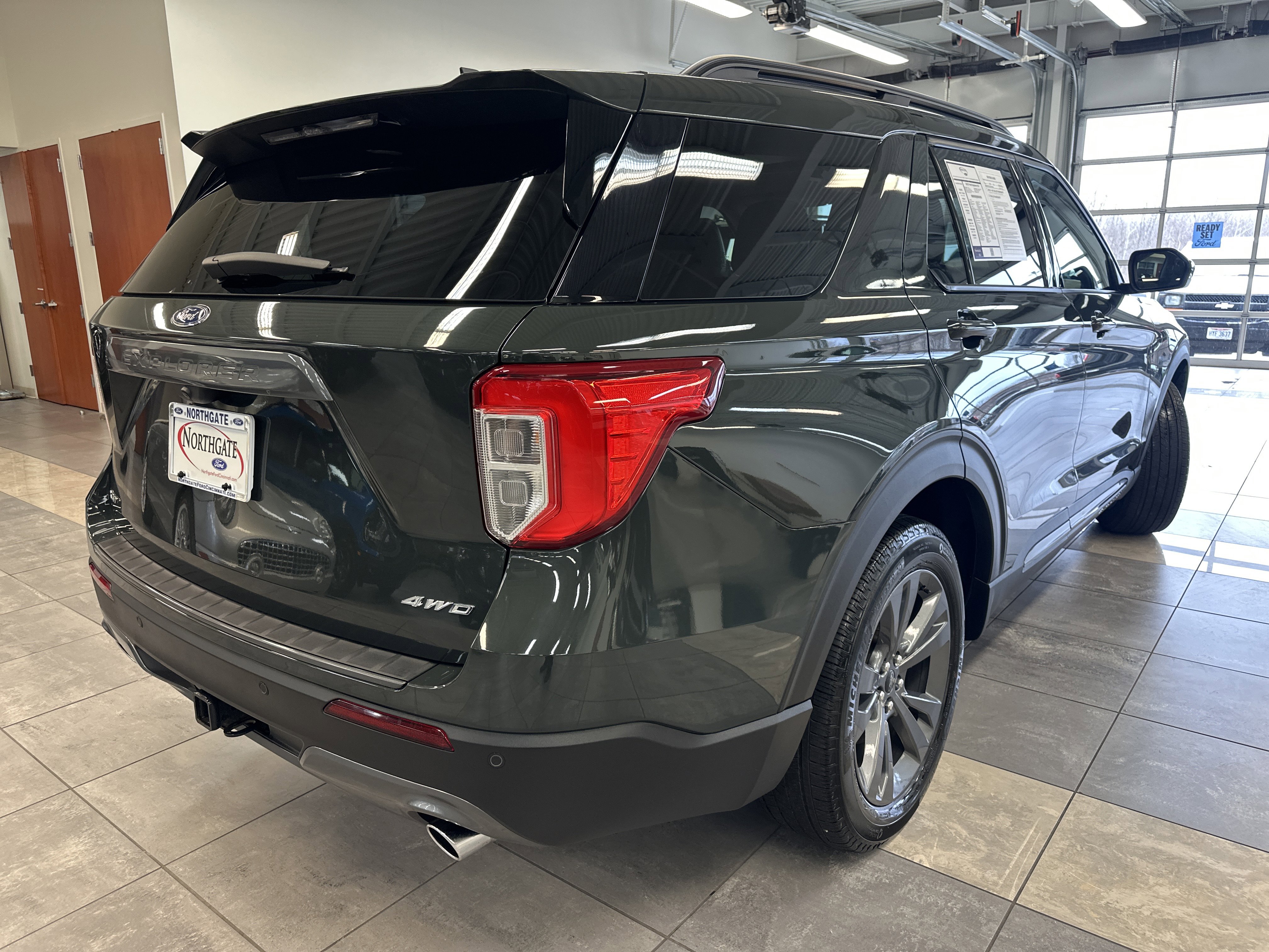 Used 2023 Ford Explorer XLT w/ Equipment Group 202A image 15