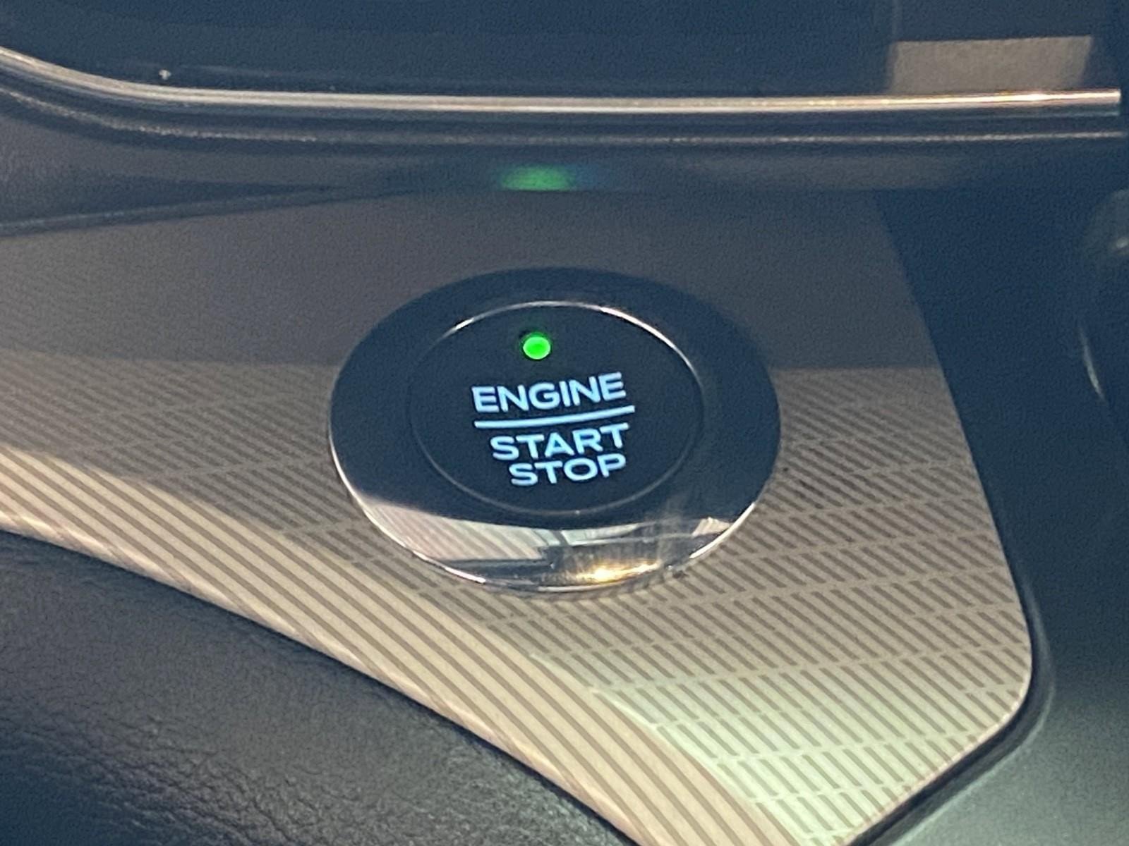 Used 2020 Ford Explorer XLT w/ Equipment Group 202A image 29