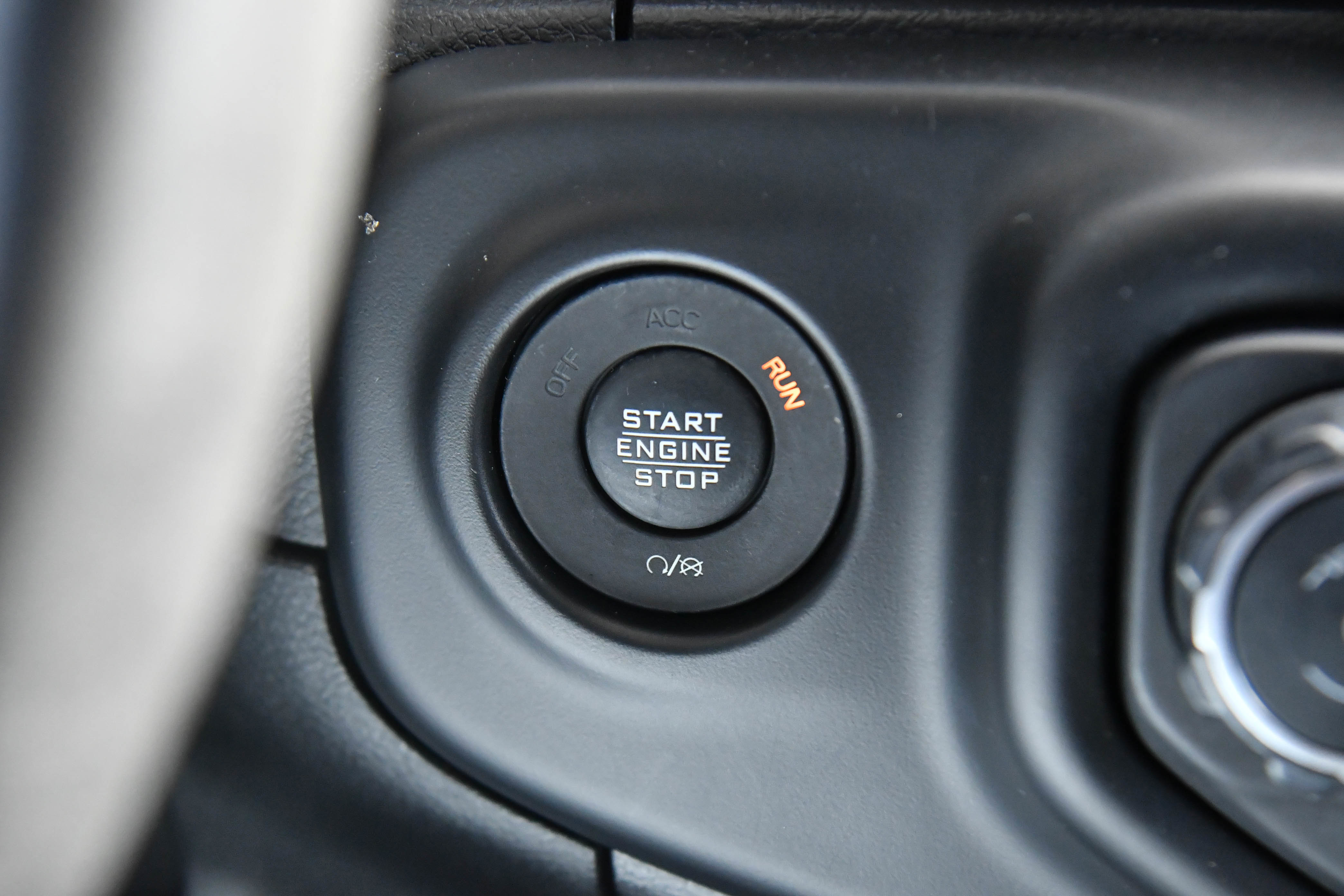 Used 2023 Jeep Wrangler Unlimited Rubicon 4xe w/ Steel Bumper Group image 32