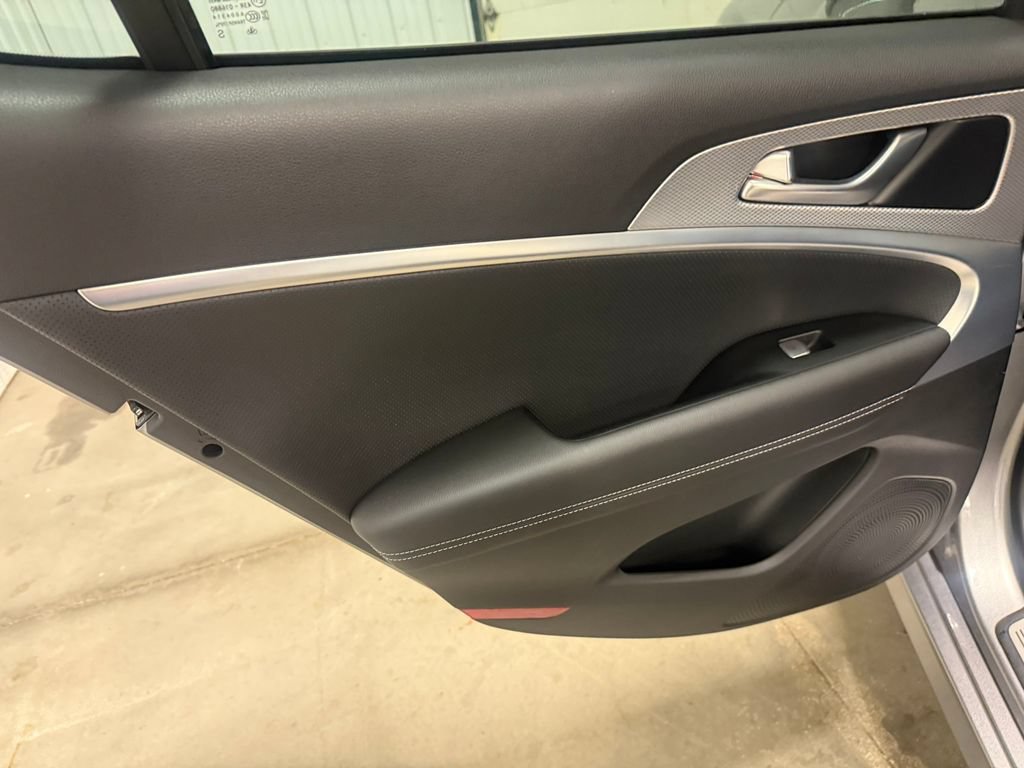 Used 2023 Genesis G70 3.3T AWD/4WD image 26