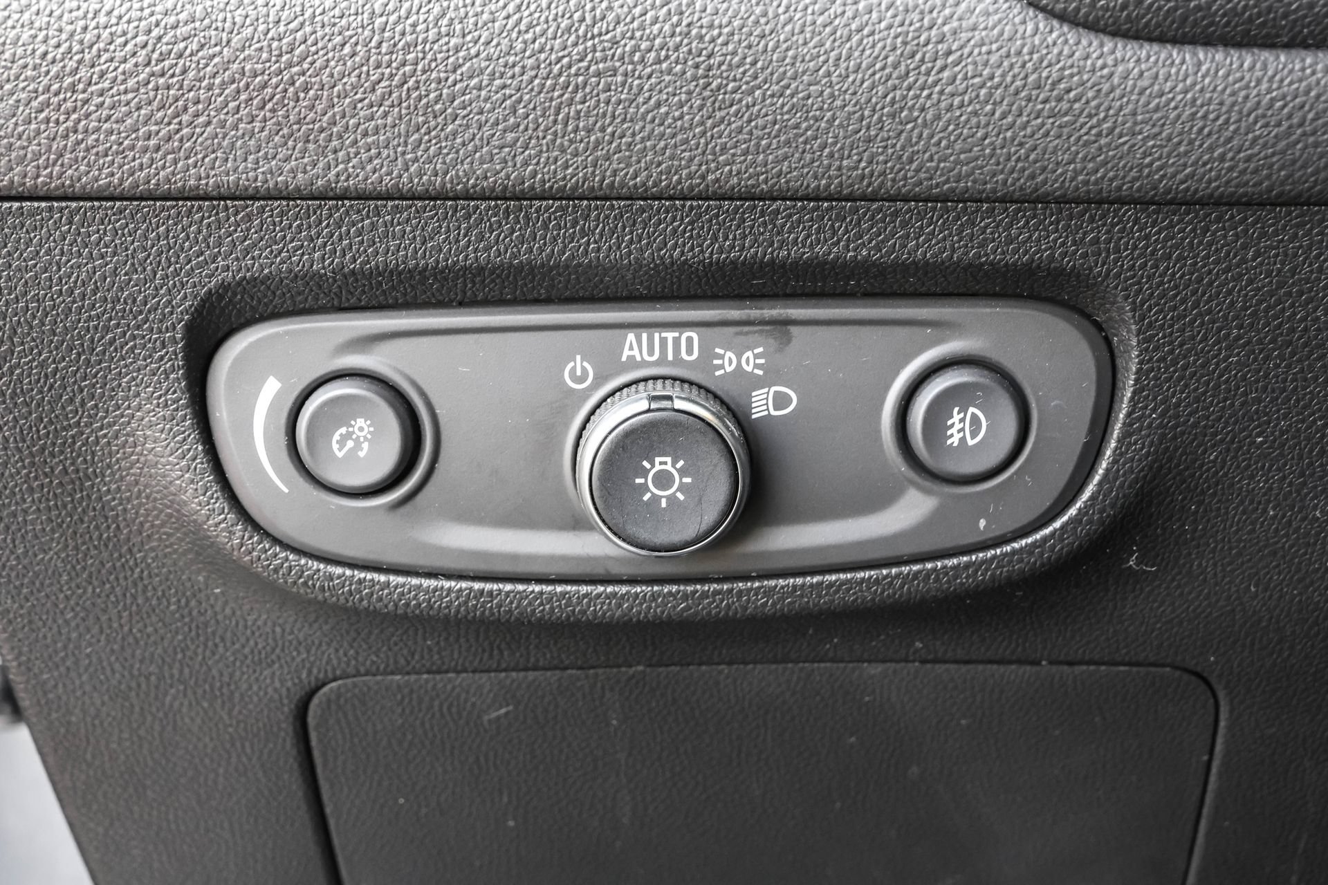 Used 2021 Buick Encore GX Essence w/ Experience Buick Package AWD/4WD image 26