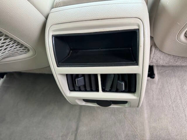 Used 2013 Cadillac SRX Luxury w/ Driver Awareness Package FWD image 24