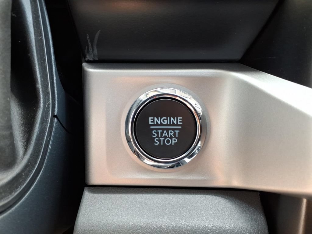 New 2026 Ford F250 XLT w/ XLT Premium Package AWD/4WD image 25