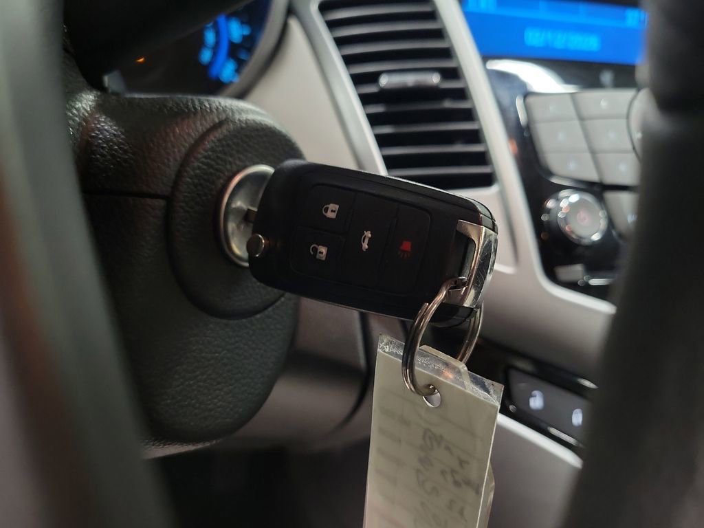 Used 2014 Chevrolet Cruze LS image 16
