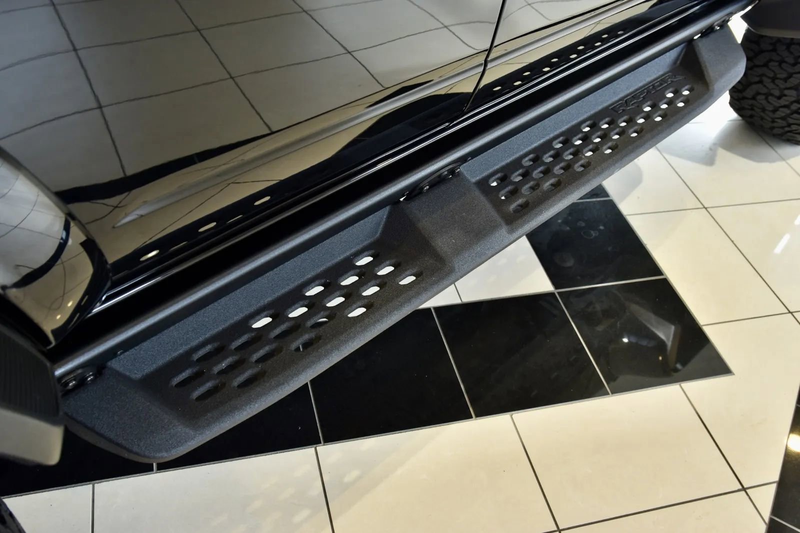 Used 2024 Ford Bronco Raptor image 10