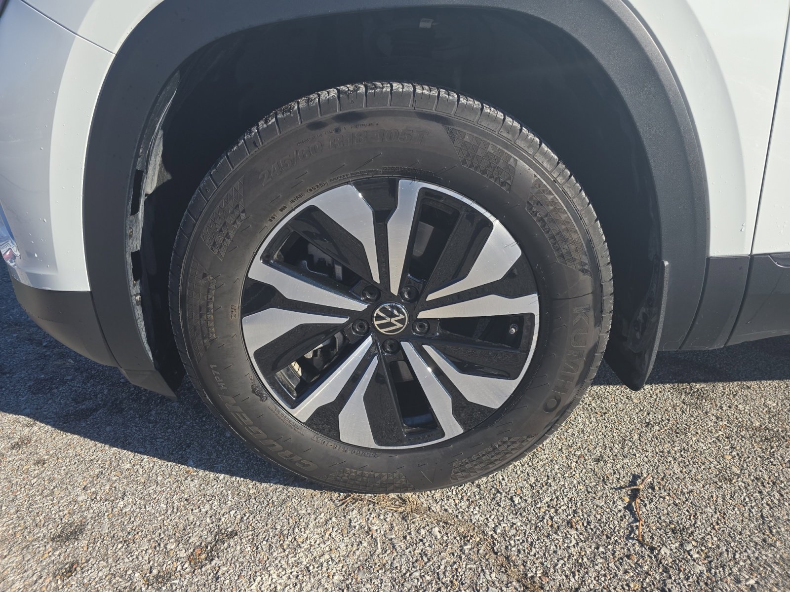 Used 2025 Volkswagen Atlas SE image 20