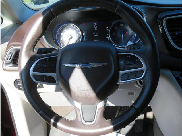 Used 2017 Chrysler Pacifica Touring-L Plus image 9