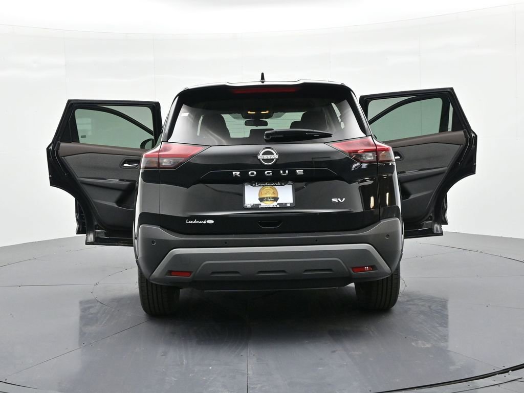 Used 2023 Nissan Rogue SV image 28