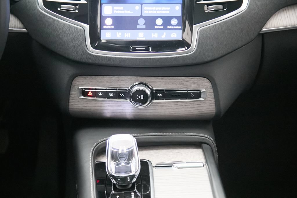 Certified 2024 Volvo XC90 B6 Ultimate AWD/4WD image 30
