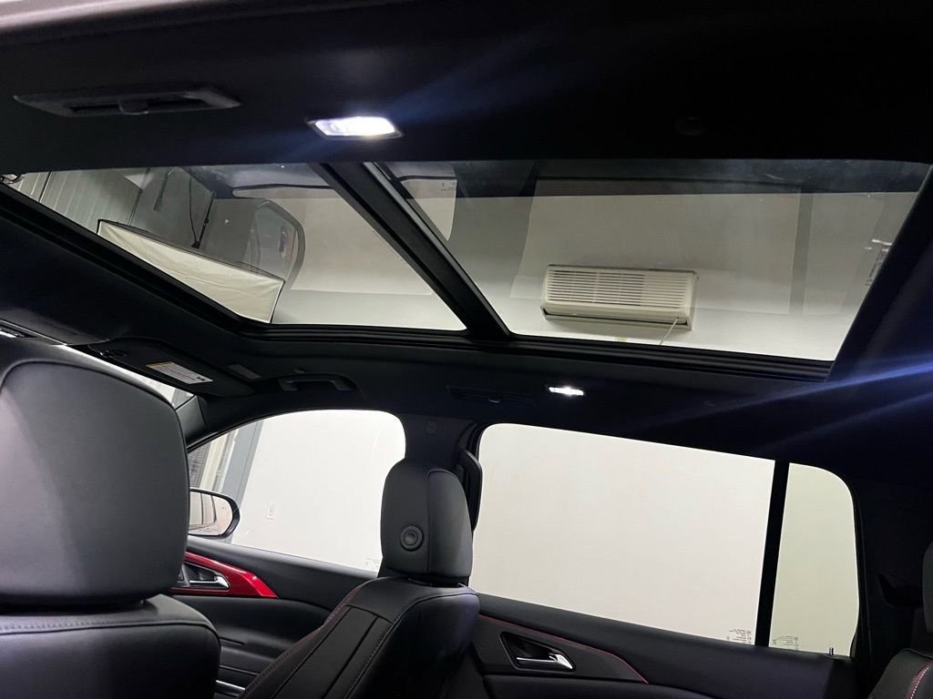 New 2026 Chevrolet Traverse RS w/ LPO, Floor Liner Package image 36