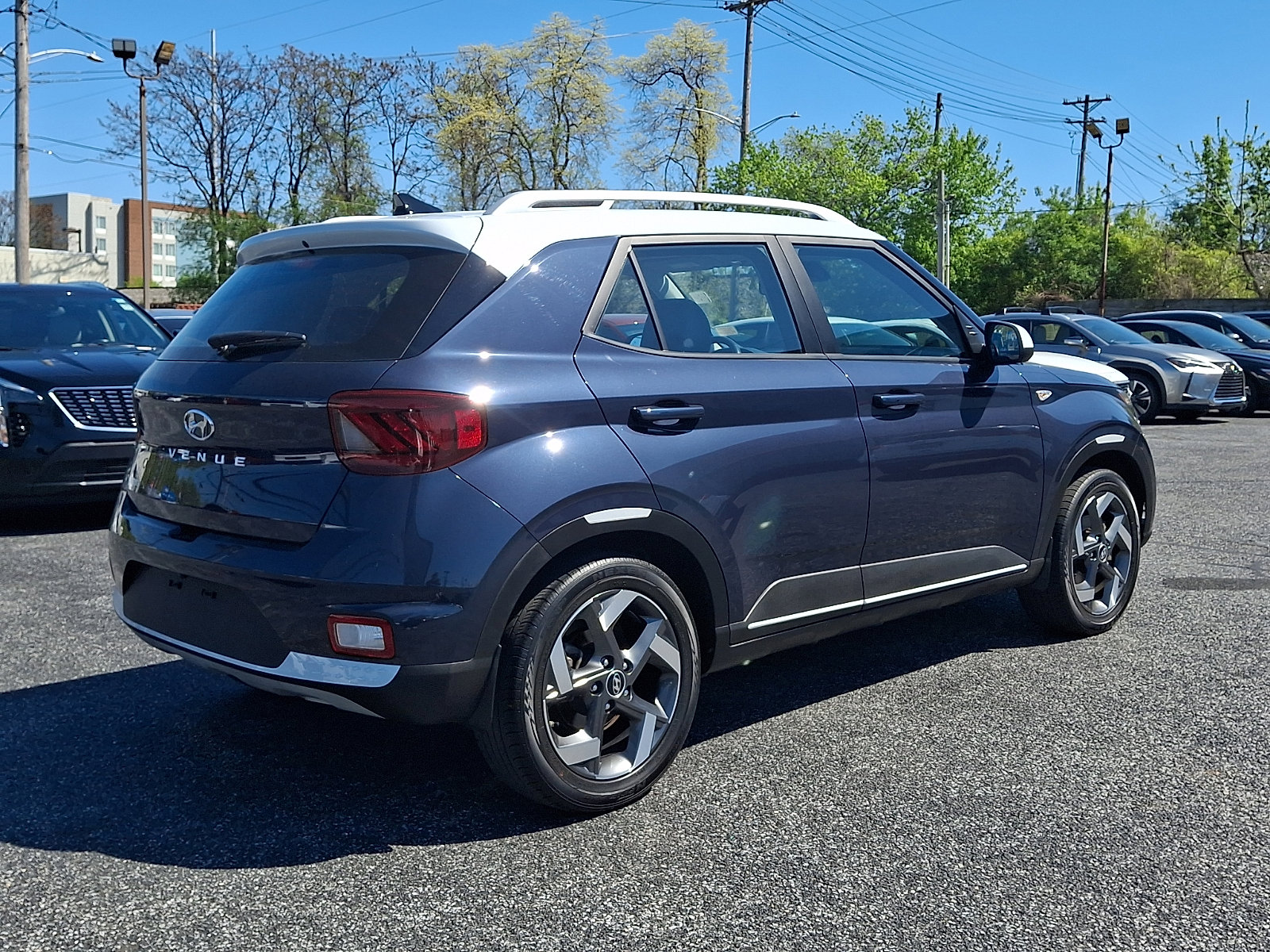 Certified 2021 Hyundai Venue image 6