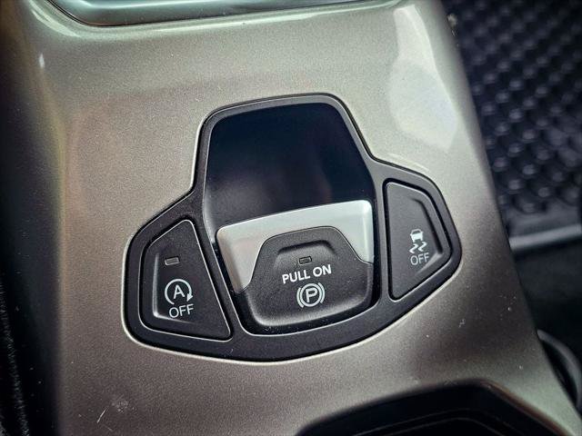 Certified 2022 Jeep Renegade Limited AWD/4WD image 29